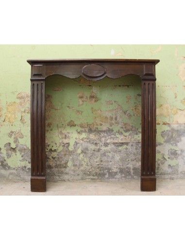 1018 "POMPADOUR PLAT" FIREPLACE IN FIR WOOD ESSENCE