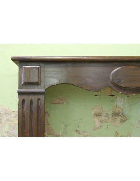 1018 "POMPADOUR PLAT" FIREPLACE IN FIR WOOD ESSENCE