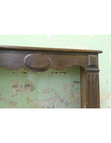 1018 "POMPADOUR PLAT" FIREPLACE IN FIR WOOD...