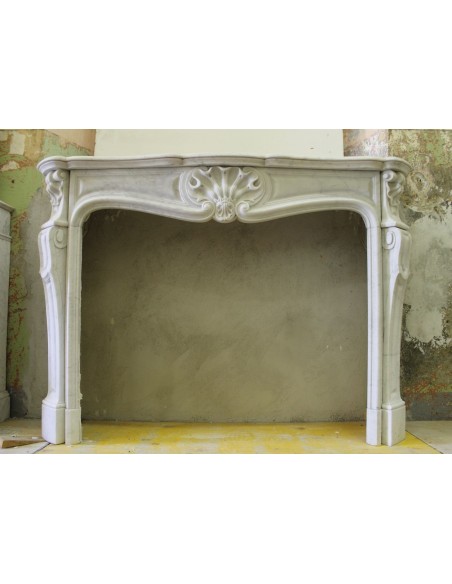 000 ANTIQUE ORIGINAL LOUIS XV "JELLYFISH VEIL" IN WHITE CARRARA MARBLE