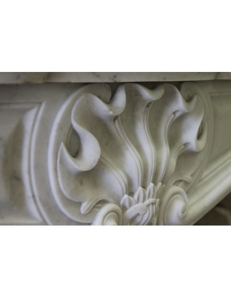 000 ANTIQUE ORIGINAL LOUIS XV "JELLYFISH VEIL" IN WHITE CARRARA MARBLE