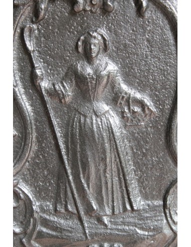 109 PIASTRA IN GHISA ARTISTICA DALLA RARA ELEGANZA