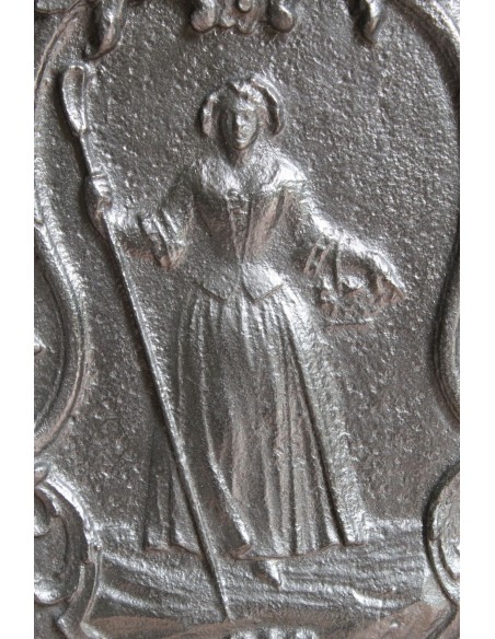 109 PIASTRA IN GHISA ARTISTICA DALLA RARA ELEGANZA