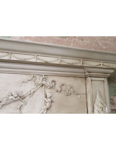 1003 AG IMPORTANT FIREPLACE MANTEL IN PINE...