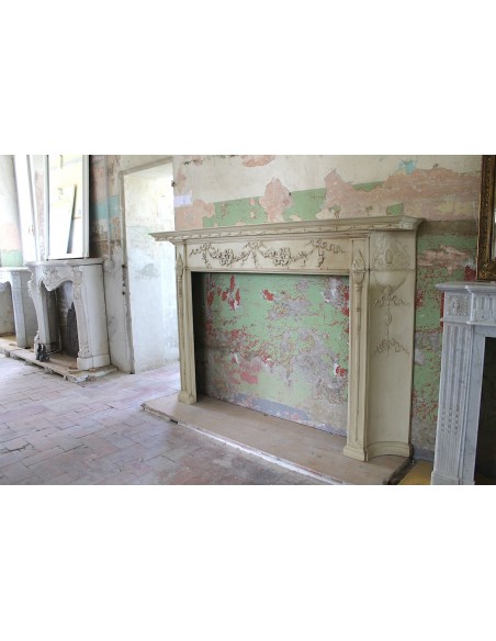 1003 AG IMPORTANT FIREPLACE MANTEL IN PINE ESSENCE AND ARTISTIC “STUCCO” SIGNED IRVING AND CASSON