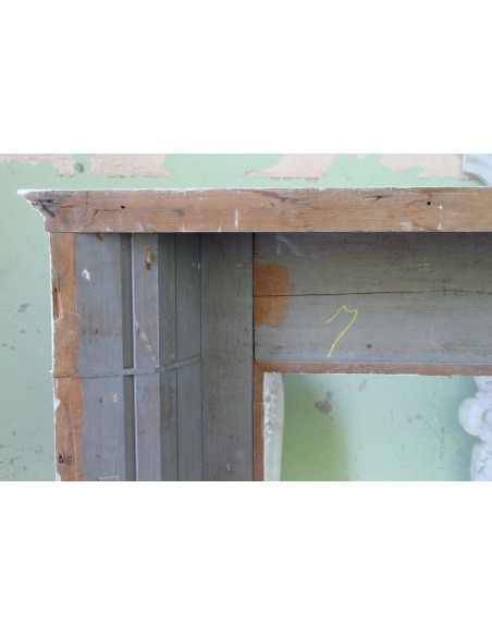 1003 AG IMPORTANT FIREPLACE MANTEL IN PINE ESSENCE AND ARTISTIC “STUCCO” SIGNED IRVING AND CASSON