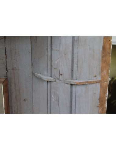 1003 AG IMPORTANT FIREPLACE MANTEL IN PINE...