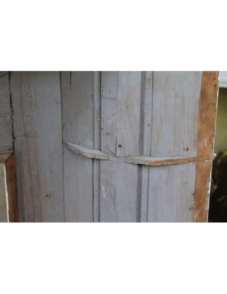 1003 AG IMPORTANT FIREPLACE MANTEL IN PINE ESSENCE AND ARTISTIC “STUCCO” SIGNED IRVING AND CASSON