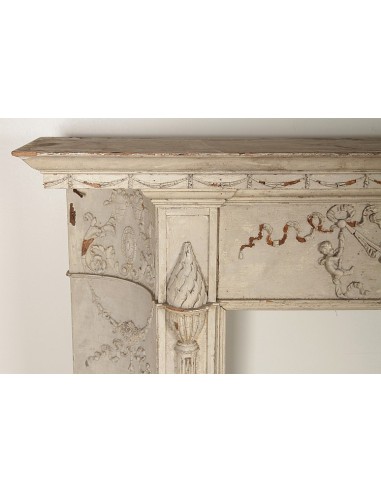 1003 AG IMPORTANT FIREPLACE MANTEL IN PINE...