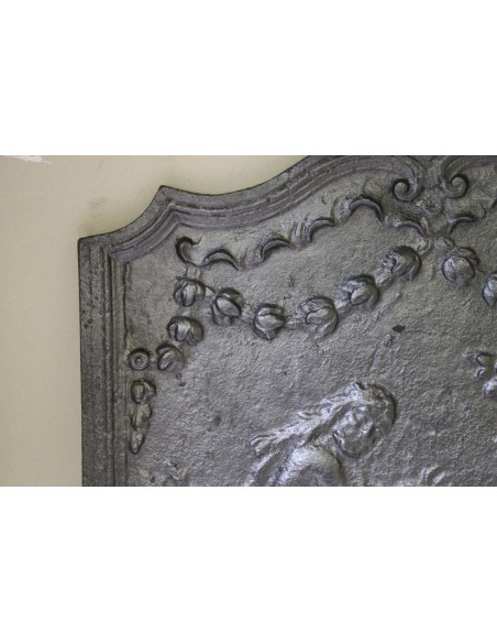 146 PIASTRA IN GHISA RAFFIGURANTE UNA DELLE FATICHE DI ERCOLE