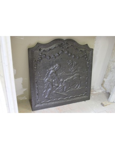146 PIASTRA IN GHISA RAFFIGURANTE UNA DELLE...