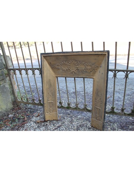 CG 057 RAFFINATISSIMO CAMINETTO CONTROCUORE LUIGI XVI IN GHISA ARTISTICA