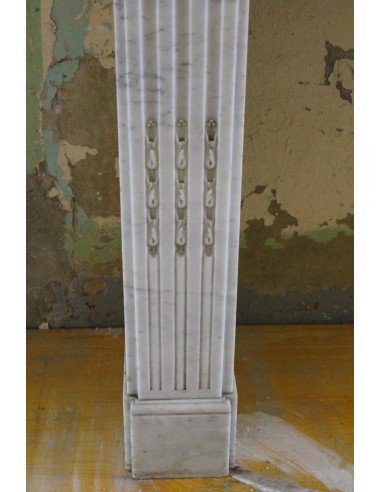 242 ANTIQUE NEOCLASSICAL "TROIS FLEURS"...