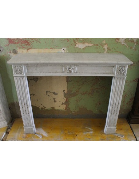 242 ANTIQUE NEOCLASSICAL "TROIS FLEURS" FIREPLACE MANTEL IN WHITE CARRARA MARBLE