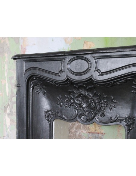 003GH ANTIQUE LARCHER "NAUTILUS" CAST-IRON FIREPLACE MANTEL