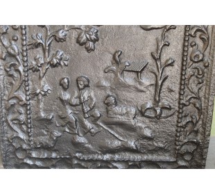 106 PIASTRA CON SCENA DI CORTEGGIAMENTO IN GHISA D'ARTE 2