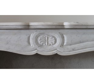 Antique original Louis XV fire surround carved in white Carrara marble. An exceptional specimen of Floral Galbé marble fireplace 2