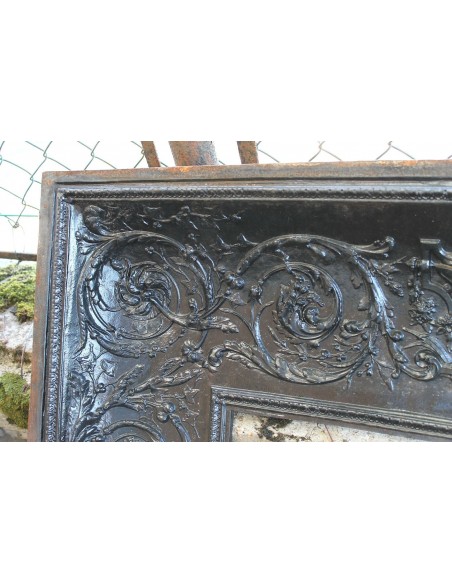 CG 066 CONTROCUORE CAMINO NEOCLASSICO "ROSACES" DI FINISSIMA FATTURA IN FUSIONE DI GHISA D'ARTE