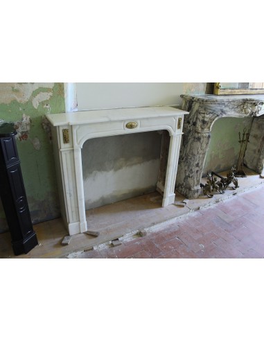 303 ANTIQUE LOUIS XIV "PARISIENNE" FIREPLACE...
