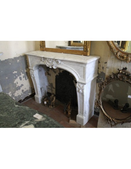 302 VERY RARE LOUIS XIV FLORAL FIREPLACE MANTEL CARVED IN WHITE "VENATINO" CARRARA MARBLE