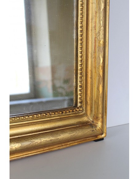 005 SPECCHIERA DORATA DI PICCOLE DIMENSIONI CON DECORO A "PERLAGE" E SPECCHIO D'ORIGINE