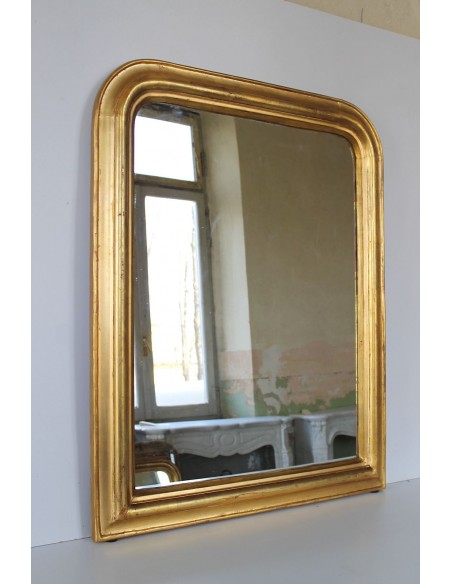 009 PICCOLA SPECCHIERA DORATA: SOBRIA, SEMPLICE ED ELEGANTE