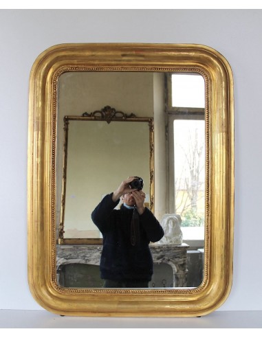 019 PICCOLA SPECCHIERA ANTICA DORATA A VASSOIO...