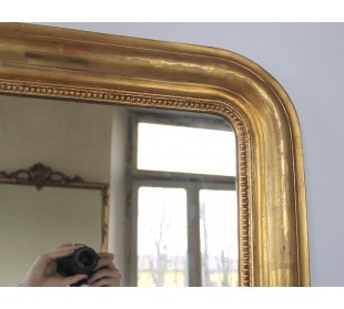 019 PICCOLA SPECCHIERA ANTICA DORATA A VASSOIO CON DECORO... 2