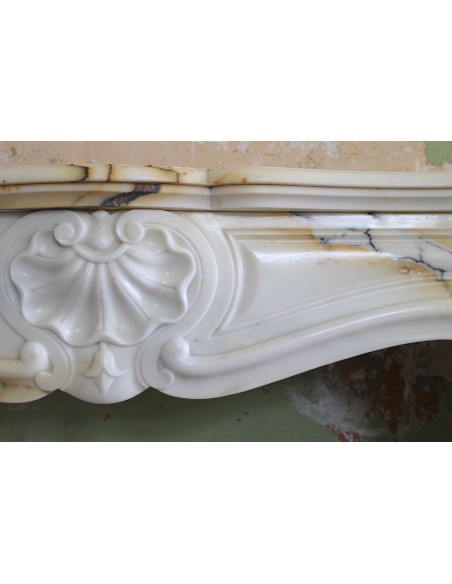 045 AG ANTIQUE LOUIS XV "TROIS COQUILLES" FIREPLACE MANTEL CARVED IN RARE PAONAZZO MARBLE