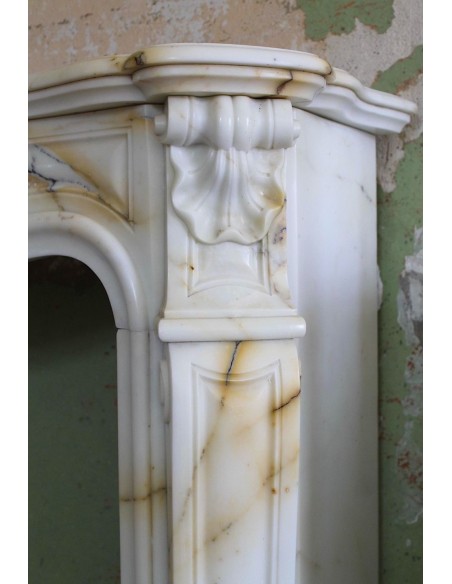045 AG ANTIQUE LOUIS XV "TROIS COQUILLES" FIREPLACE MANTEL CARVED IN RARE PAONAZZO MARBLE
