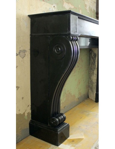 505 ELEGANT AND WELL PROPORTIONED "ROULEAU"...