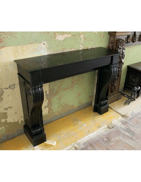 505 ELEGANT AND WELL PROPORTIONED "ROULEAU" FIREPLACE MANTEL IN BLACK BELGIUM MARBLE