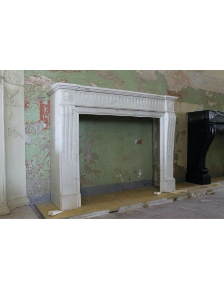 227 ANTIQUE NEOCLASSICAL "DEUX FLEURS GALBÉ" FIREPLACE MANTEL IN PURE WHITE STATUARY MARBLE