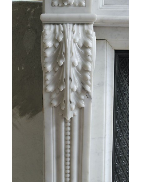 205 AG IMPORTANT LOUIS XVI "RAMO D'ULIVO" FIREPLACE MANTEL IN WHITE CARRARA MARBLE WITH ITS DECORATED CAST IRON INSERT