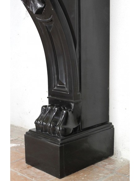 507 AG ANTIQUE “GRIFFE DE LION” FIREPLACE MANTEL IN BLACK BELGIUM MARBLE