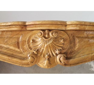 ANTIQUE ORIGINAL LOUIS XV "TROS COQUILLES AMÉLIORÉ" FIRE SURROUND CARVED IN YELLOW SIENA MARBLE 2