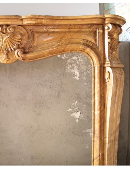 033 ANTIQUE AUTHENTIC LOUIS XV "TROS COQUILLES AMÉLIORÉ" MANTEL CARVED IN YELLOW GIALLO SIENA MARBLE
