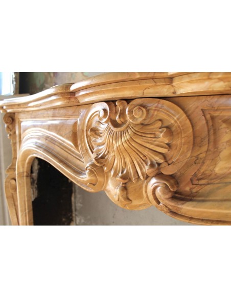 033 ANTIQUE AUTHENTIC LOUIS XV "TROS COQUILLES AMÉLIORÉ" MANTEL CARVED IN YELLOW GIALLO SIENA MARBLE