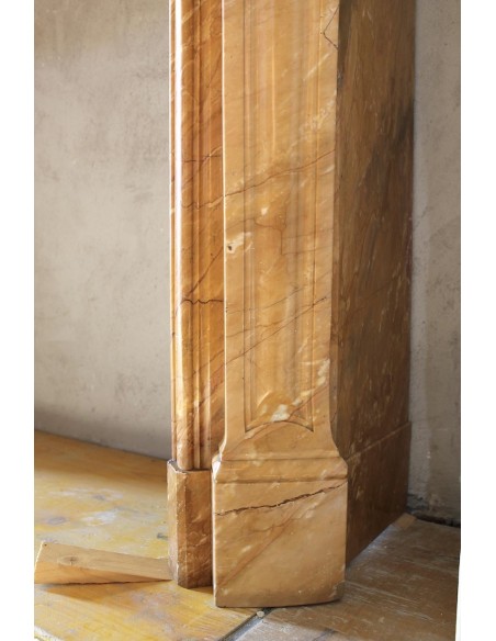 033 ANTIQUE AUTHENTIC LOUIS XV "TROS COQUILLES AMÉLIORÉ" MANTEL CARVED IN YELLOW GIALLO SIENA MARBLE