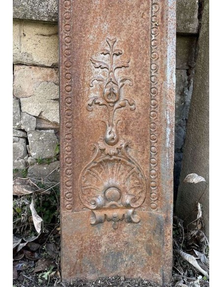 CG 041 RAFFINATISSIMO CAMINO CONTROCUORE NEOCLASSICO "TÊTE DE FEMME" IN FUSIONE DI GHISA D'ARTE