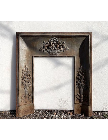 CG 068 CONTROCUORE CAMINO LUIGI XVI "PANIER FLEURI" IN GHISA D'ARTE,