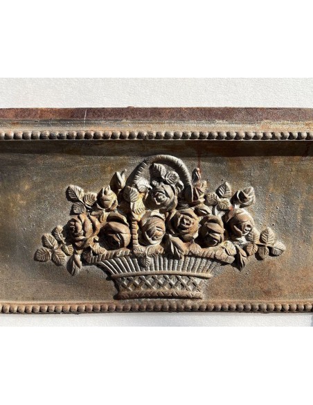 CG 068 CONTROCUORE CAMINO LUIGI XVI "PANIER FLEURI" IN GHISA D'ARTE,