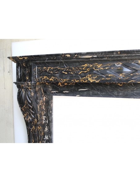 503 AG EXCEPTIONAL "GRIFFE DE LION" FIREPLACE CARVED IN RARE PORTORO GOLD MARBLE