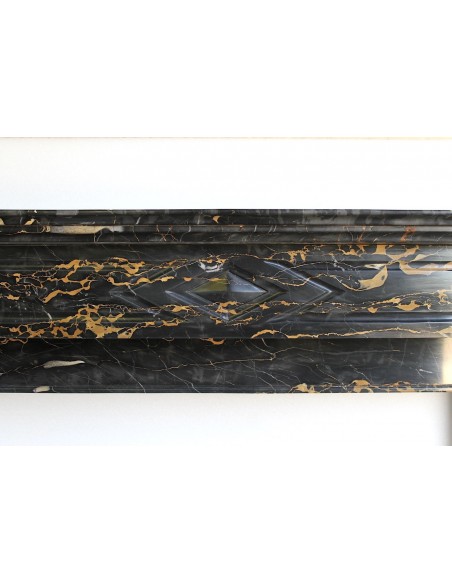 503 AG EXCEPTIONAL "GRIFFE DE LION" FIREPLACE CARVED IN RARE PORTORO GOLD MARBLE