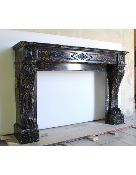 503 AG EXCEPTIONAL "GRIFFE DE LION" FIREPLACE CARVED IN RARE PORTORO GOLD MARBLE