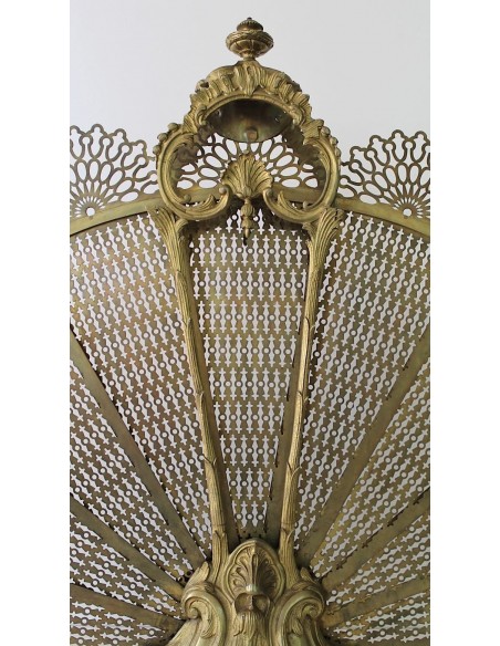 001 ANTICO PARASCINTILLE A VENTAGLIO IN FUSIONI DI BRONZO