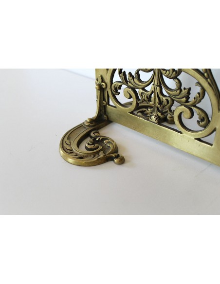 016 PARASCINTILLE ANTICO CON DECORAZIONI FLOREALI IN OTTONE