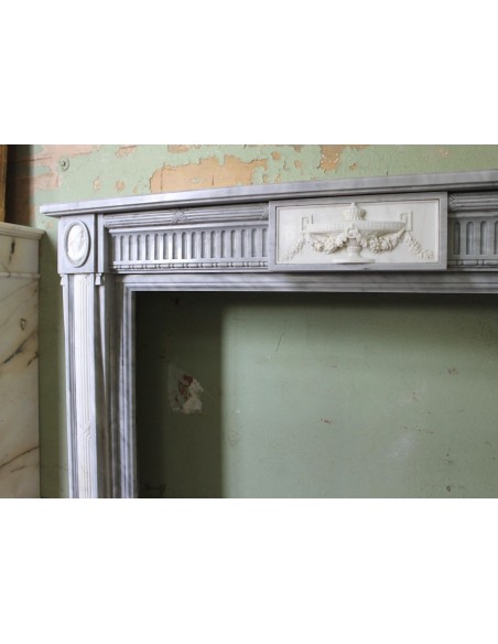 241 AG ANTIQUE ELEGANT NEOCLASSICAL FIREPLACE MANTEL IN BLUE BARDIGLIO AND WHITE STATUARY MARBLE