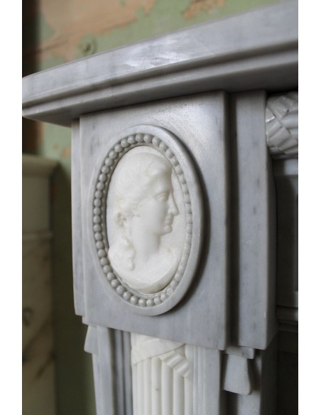241 AG ANTIQUE ELEGANT NEOCLASSICAL FIREPLACE MANTEL IN BLUE BARDIGLIO AND WHITE STATUARY MARBLE