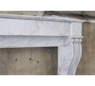 Antique White Carrara marble fireplace mantel. The marble of this fireplace comes from Italy, while its design comes from Paris. 2